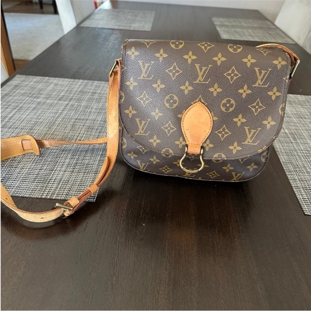 Louis Vuitton Saint Cloud monogram shoulder bag /good condition